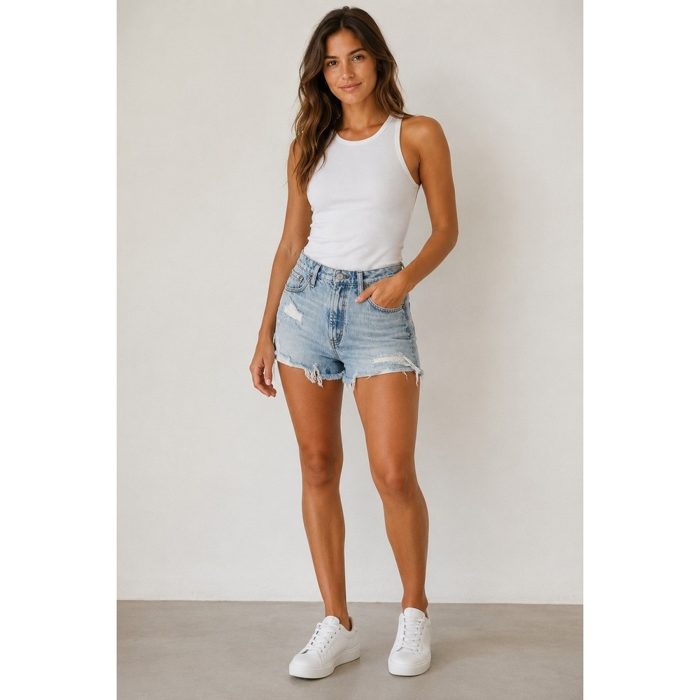Silver Jeans Co Denim Shorts Womens 28‎ Blue Highly Desirable Distressed Cut Off